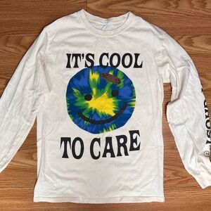 Lonely Ghost Longsleeve Tshirt size small